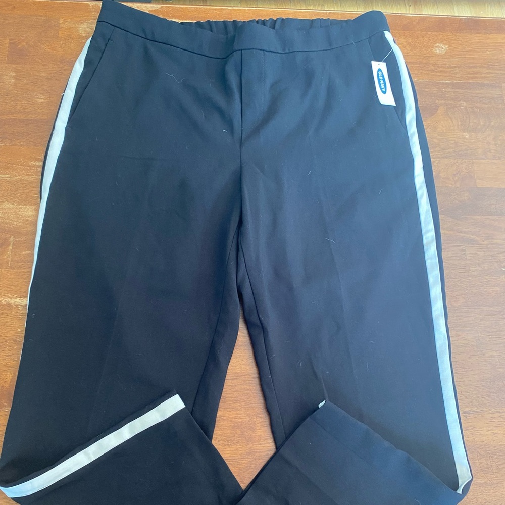 women’s pants NWT